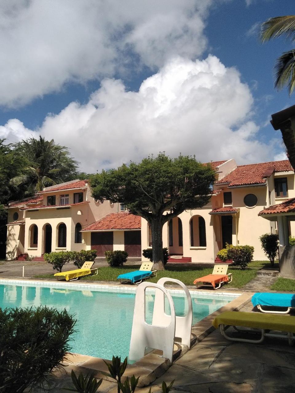 Jua Baharini Bed & Breakfast Malindi Bagian luar foto