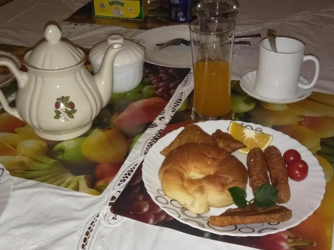 Jua Baharini Bed & Breakfast Malindi Bagian luar foto