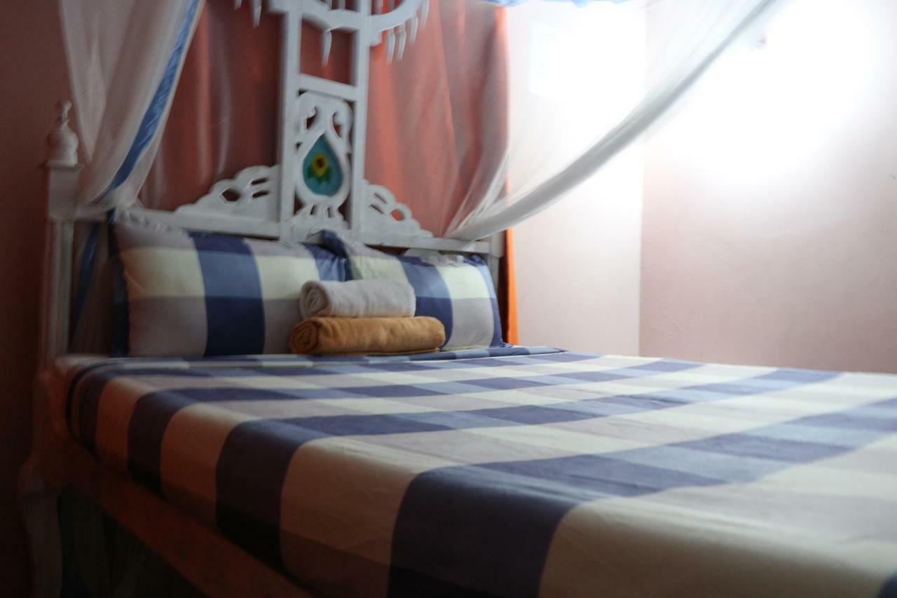 Jua Baharini Bed & Breakfast Malindi Bagian luar foto