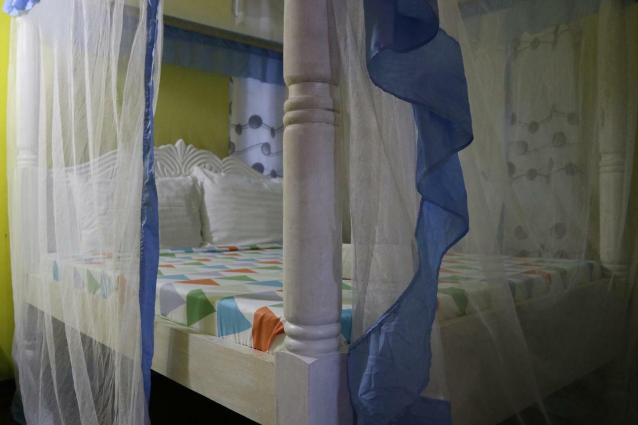 Jua Baharini Bed & Breakfast Malindi Bagian luar foto