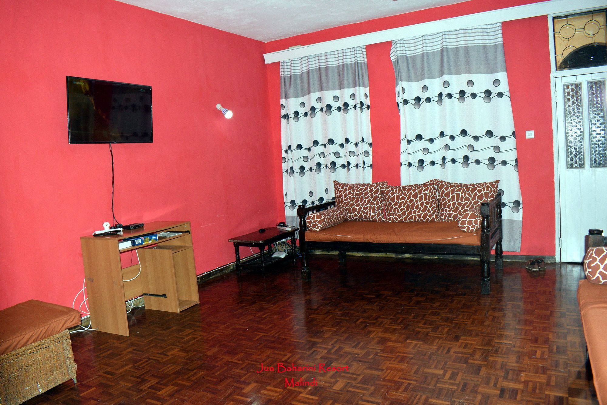Jua Baharini Bed & Breakfast Malindi Bagian luar foto